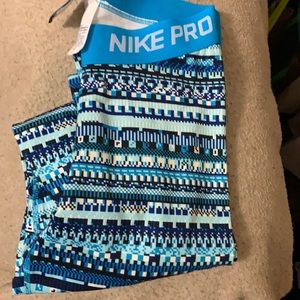 Nike leggings